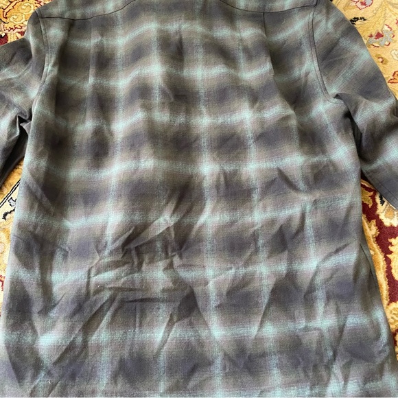 Vince Flannel NWT - Picture 8 of 8